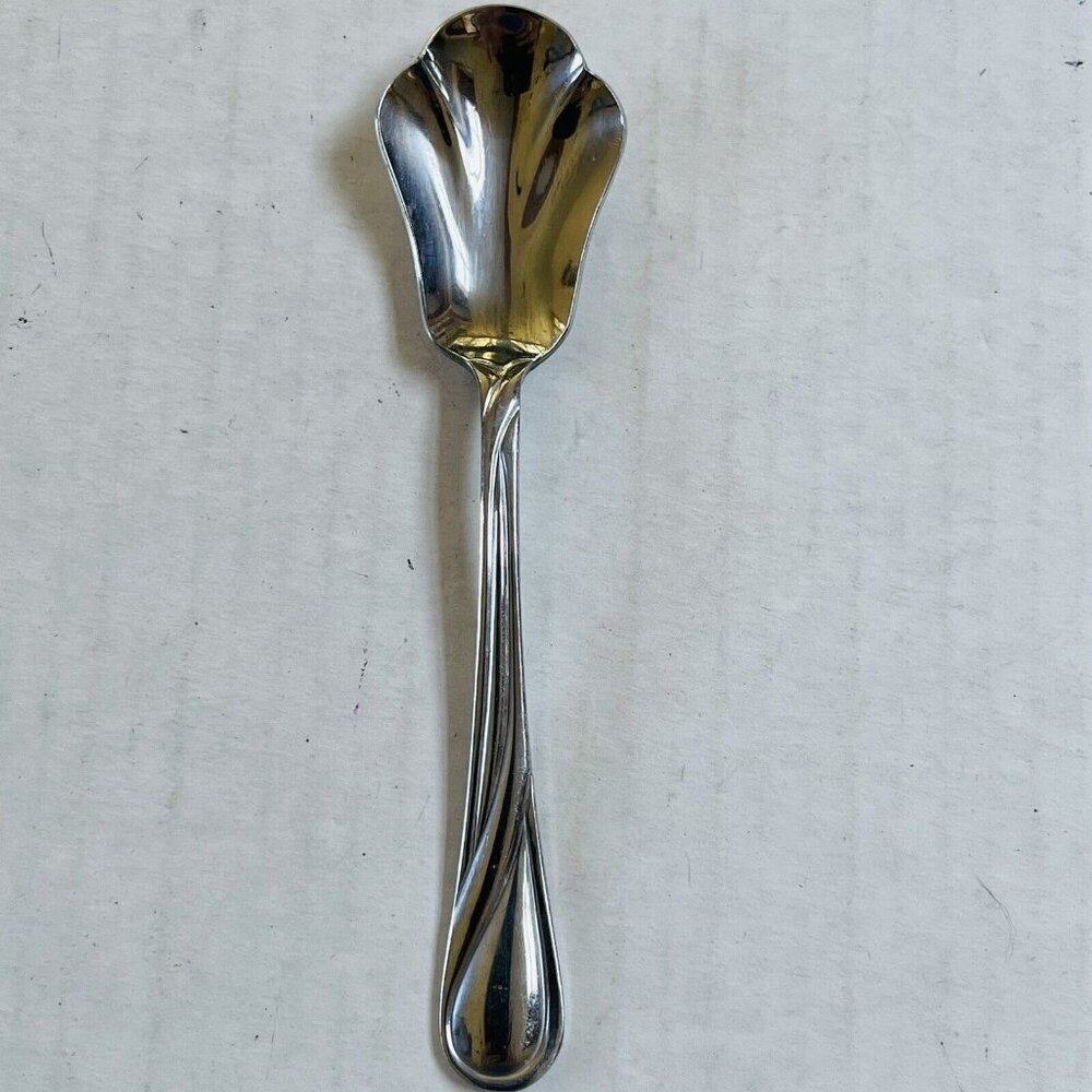 Pfaltzgraff Gleenbrook Stainless Flatware‎ Sugar Spoon Scallop Stainless